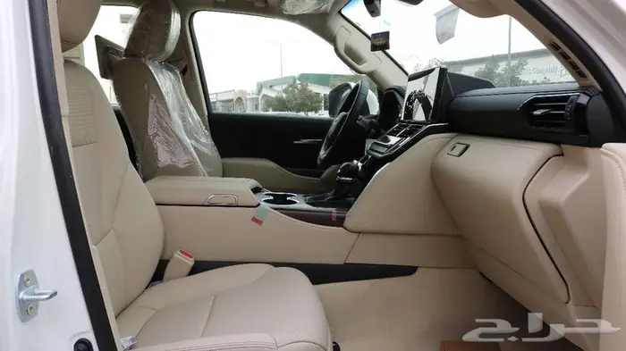 تويوتا لاندكروزر 2025 كاش وتقسيط 9