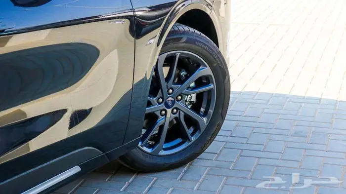 فورد تورس ترند وجميع الفئات 2026جزيره وناغي كاش وتقسيط 11