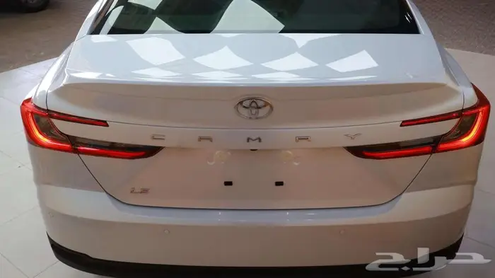 كامري نص فل 2025 بنزين 9