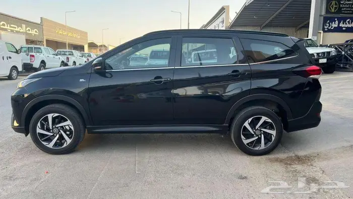 تويوتا راش موديل 2023- معرض خلف للسيارات 5