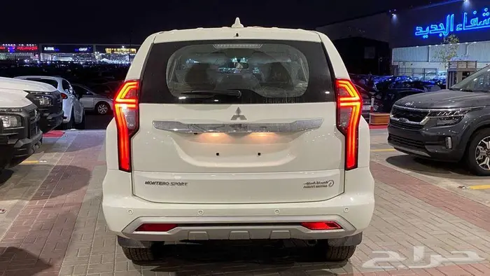 عرض خااص ميتسوبيشي مونتيرو ستاندر مطور ML موديل 2025 بنزين 10