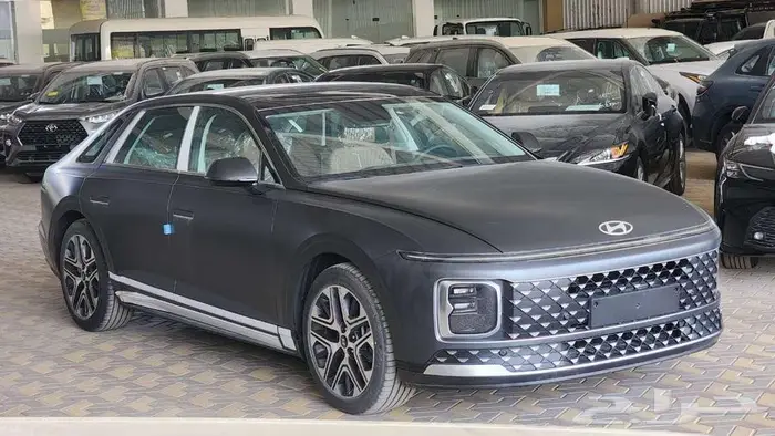 هيونداي ازيرا GLS خليجي 2025 كاش وأقساط 0