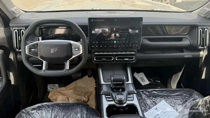 جيتور T1 لاكجري 2025 17