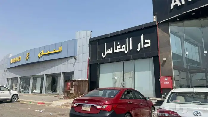معرض للايجار على طريق الحرمين - جدة 2