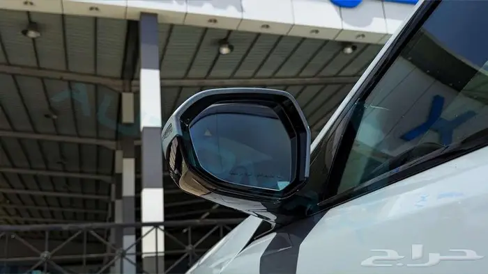 2026 BMW 5-SERIES 520i M MILD-HYBRID GCC 0Km ضمان الوكيل 28