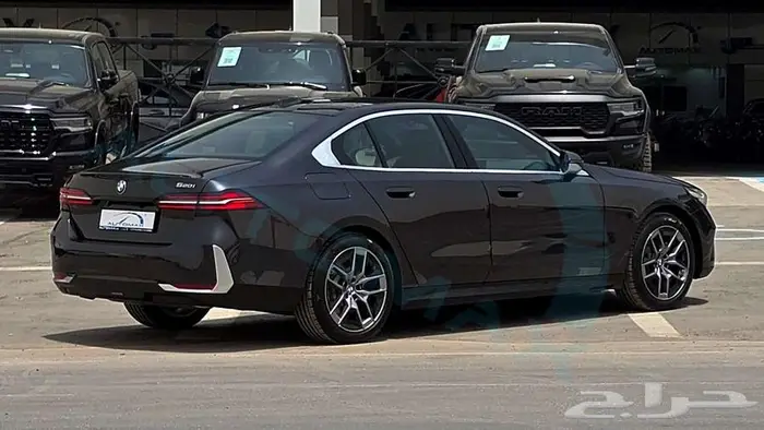 بي ام دبليو 2025 520i خليجي اصفار مع ضمان الوكيل 6