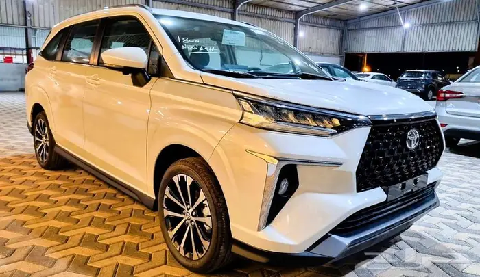 تويوتا فيلوز GLX 2025 كاش و اقساط 5