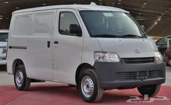 تويوتا لايت اس فان بنزين 2025 سعودي 4