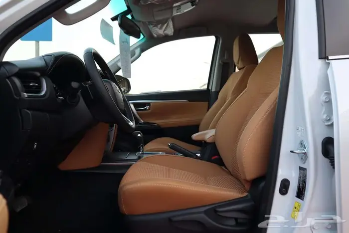 فورتشنر VX2رادار و بدون رادار 2.8 ديزل 2024 سعودي 4