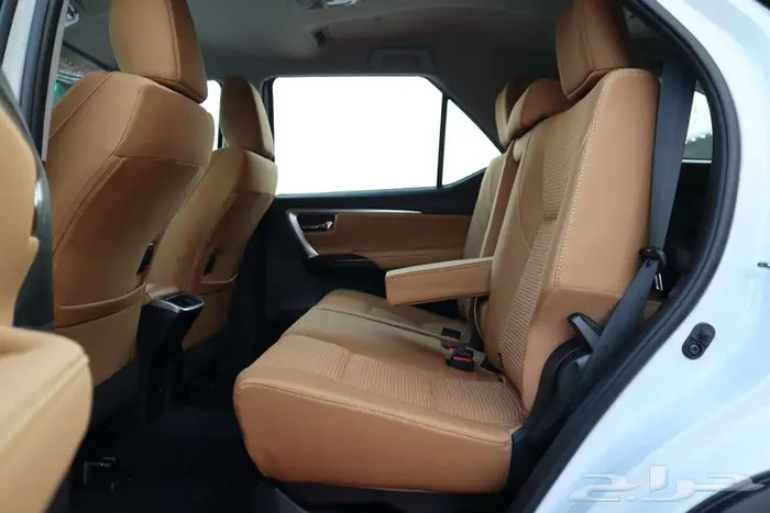 فورتشنر VX2رادار و بدون رادار 2.8 ديزل 2024 سعودي 12