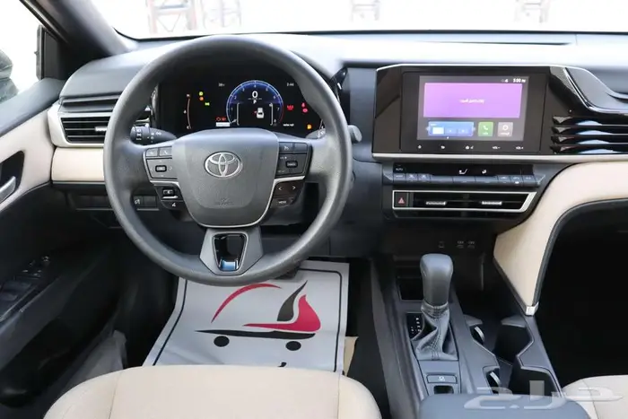 تويوتا كامري Eبنزين 2025 سعودي كل الألون والفئات متوفره 13