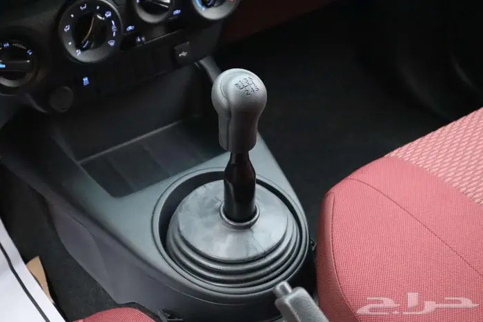 تويوتا هايلوكس غمارتين GL2 دبل عادي ديزل 2025سعودي 9