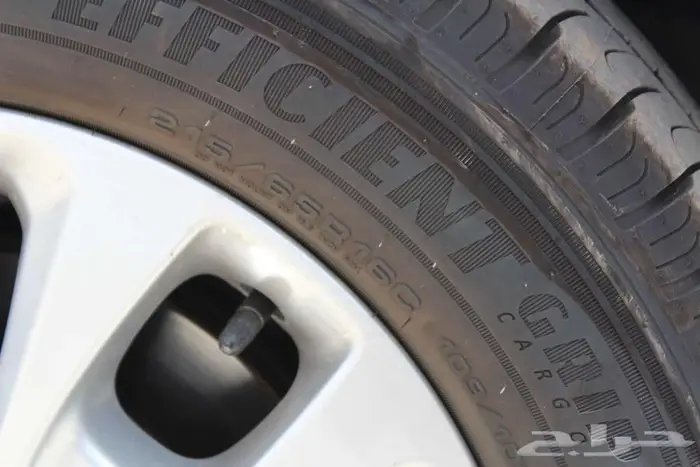 باص فورد 9ركاب ابيض 2023 7