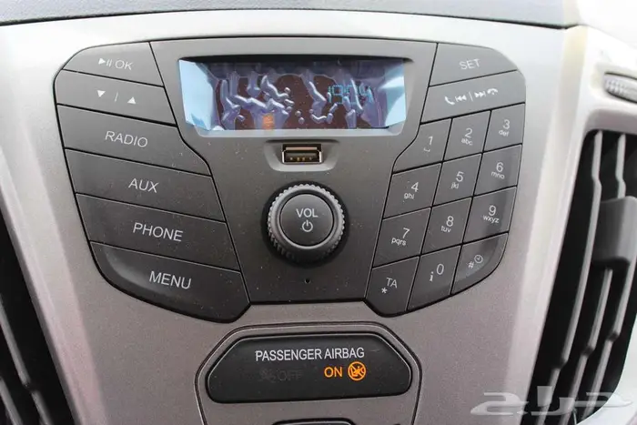 باص فورد 9ركاب ابيض 2023 24