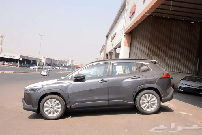 تويوتا كورولا كروس 2024 نص فل هايبرد بالنقد او التقسيط 2