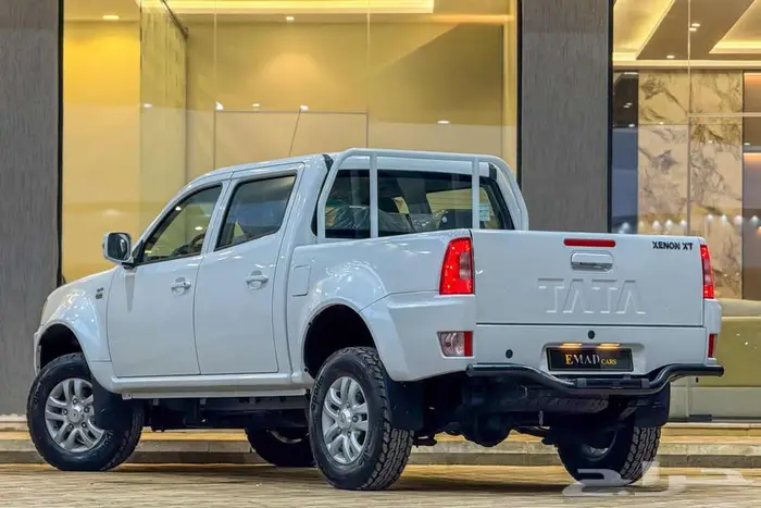 تاتا زينون XT 2023 ابيض سعودي 3