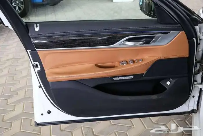 بي ام دبليو 2018 730Li 6