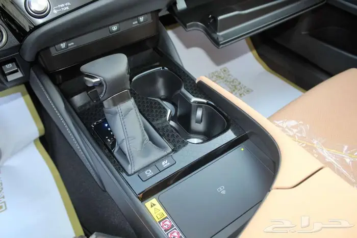 لكزس - ES 300 - HH - هايبرد - فل كامل - خليجي - 2025 15