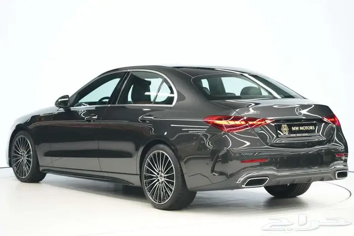 مرسيدس C 200 موديل 2026 أصفار خليجي رمادي غامق جملي 3