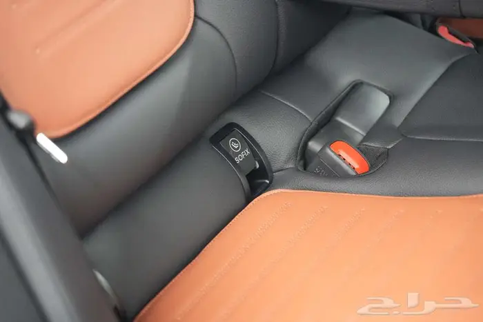 مرسيدس C 200 موديل 2026 أصفار خليجي رمادي غامق جملي 15