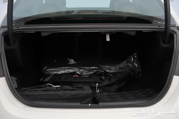 مرسيدس E 200 موديل 2026 أصفار خليجي أبيض جملي 18