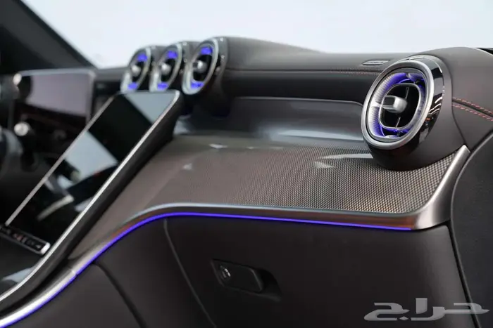 مرسيدس GLC 200 Coupe موديل 2026 أصفار خليجي رمادي غامق جملي 7