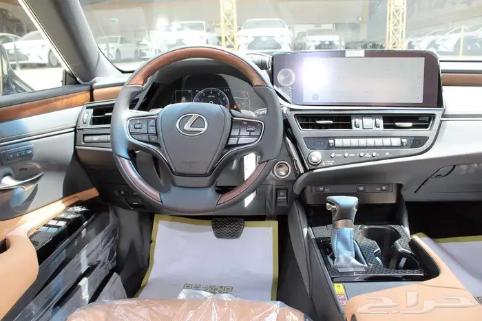 لكزس - ES 350 - CC - نص فل - بريمي - 2025 23