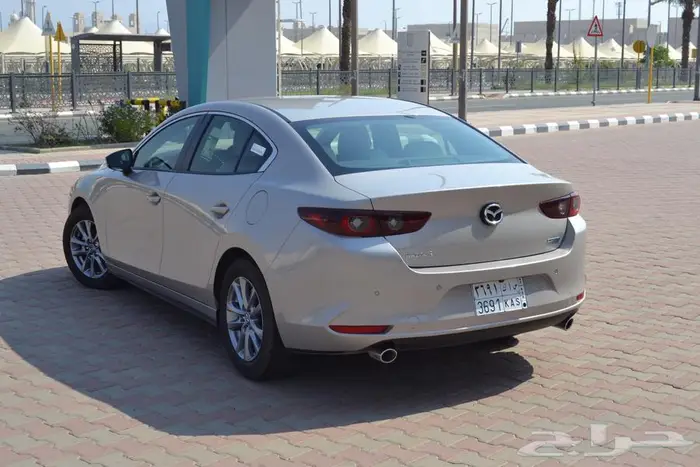 مازدا 3 2025 للتنازل 3