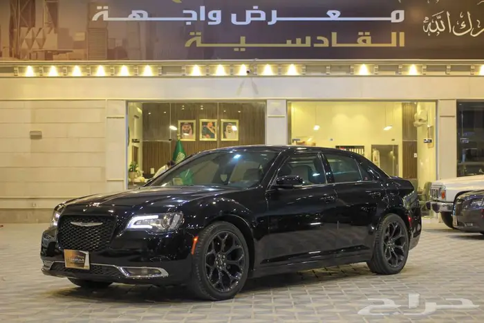 كرايزلر موديل 2020 S اسود 2