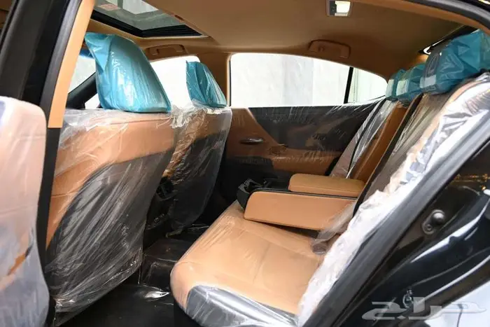 لكزس ES300h 2021 وارد خليجي 15