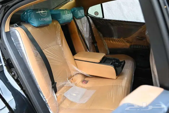 لكزس ES300h 2021 وارد خليجي 16