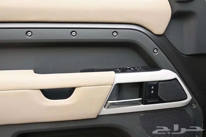 لاندروفر ديفندر 90 SE 2021 خليجي 11