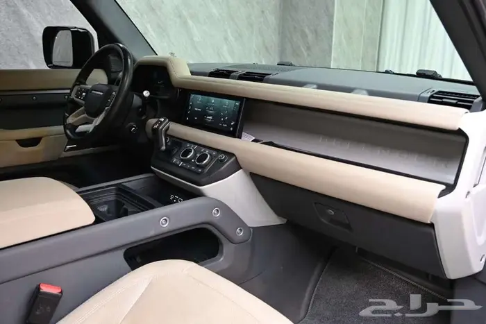 لاندروفر ديفندر 90 SE 2021 خليجي 18
