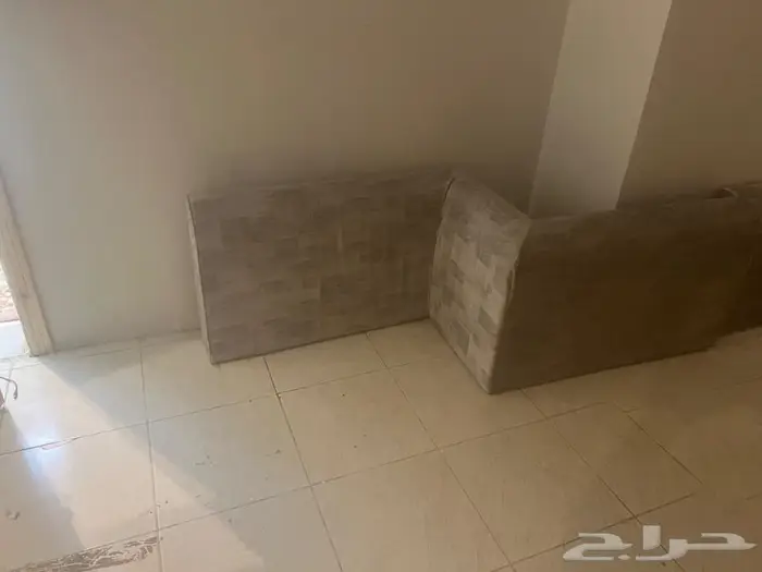 مساند شبه جديده للبيع لم تستخدم 3