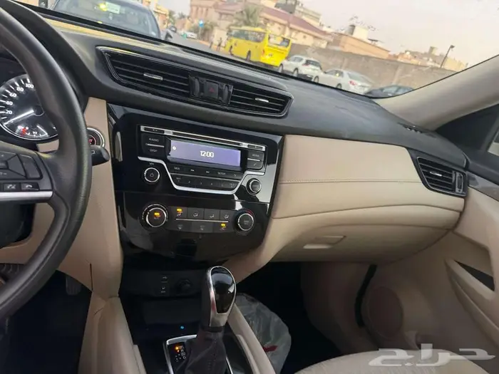 نيسان اكس تريل 2022 2