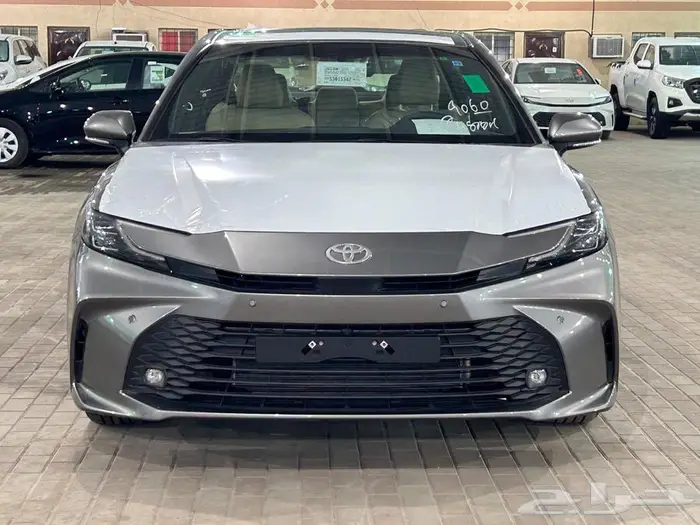 تويوتا كامري 2025 LE بالنقد والتقسيط 8