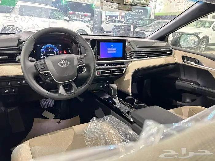 تويوتا كامري 2025 LE بالنقد والتقسيط 17