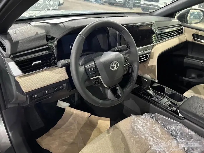 تويوتا كامري 2025 LE بالنقد والتقسيط 16