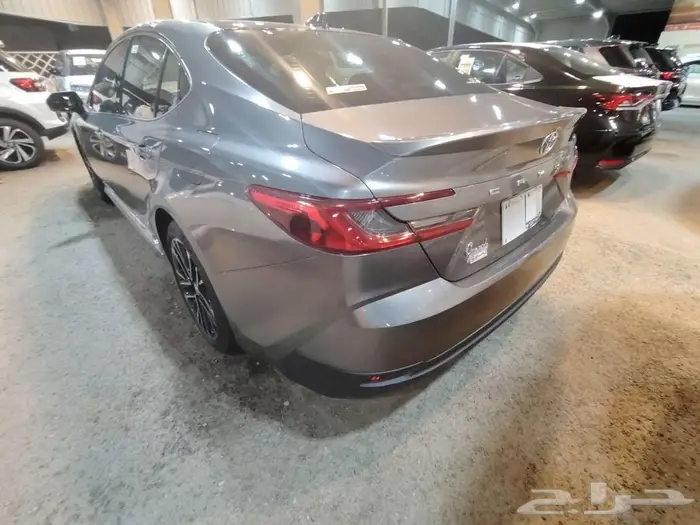 كامري جراندي تيتانيوم مستعملة موديل 2025 10