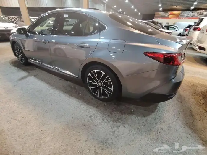 كامري جراندي تيتانيوم مستعملة موديل 2025 6