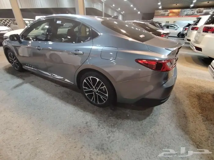 كامري جراندي تيتانيوم مستعملة موديل 2025 8