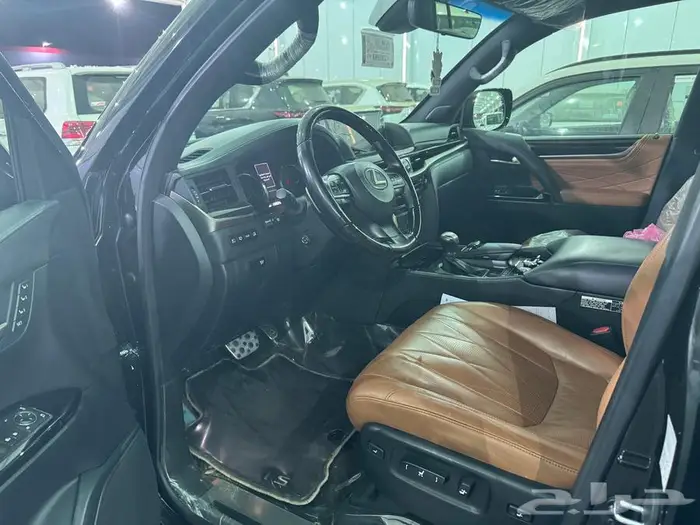 لكزس LX570 2021 بلاك اديشن 6