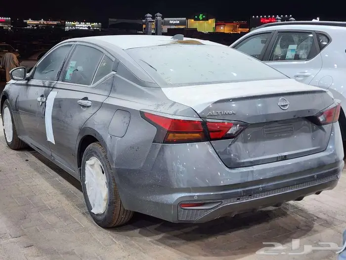 نيسان التيما ستاندر 2025 2