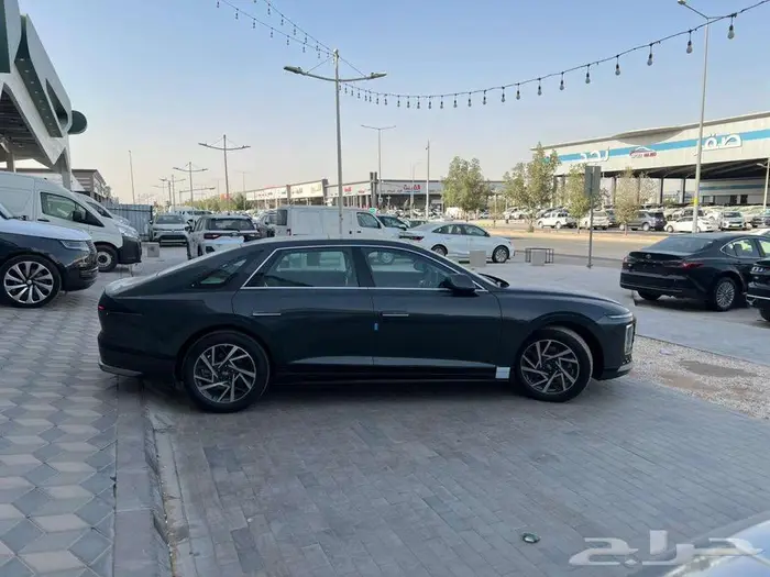 ازيرا كلاسيك 2026 رمادي كاش - اقساط 4