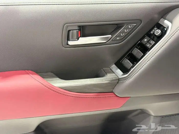 تويوتا لاندكروزر GR بنزين 2025 7