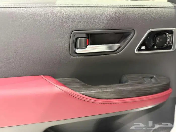 تويوتا لاندكروزر GR بنزين 2025 14