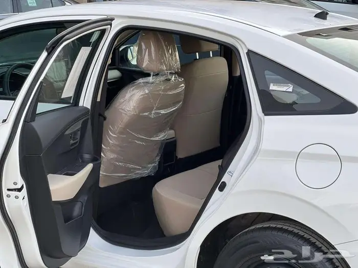 تويوتا يارس 2026 ستاندر ماكينة cc1500 (بريمي) كاش واقساط 8