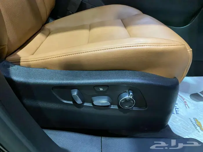 كاديلاك اكس تي 4 موديل 2023 اسود فل سعودي ماشيه 20 الف كم 31