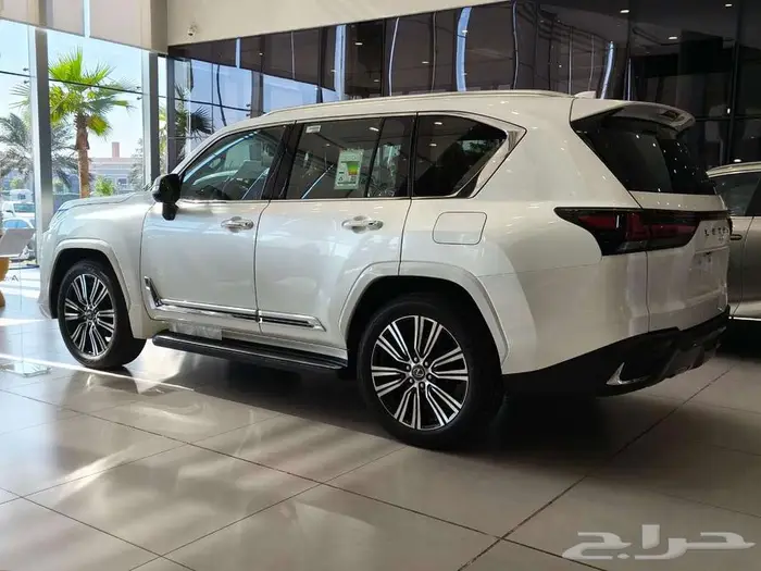 لكزس LX 600 BB اكسيلنس 2025 بخصم خاص 11