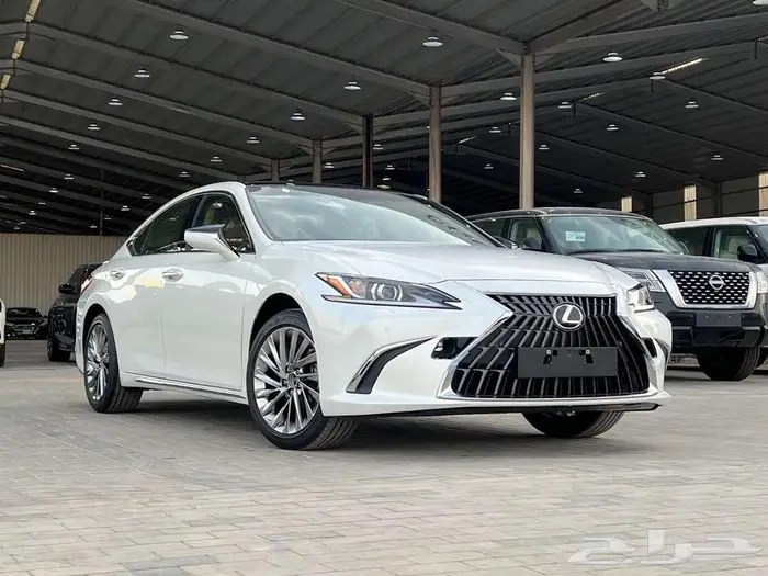 لكزس CC ES 350 نص فل بروجكتور 2025 (بريمي) كاش واقساط 0